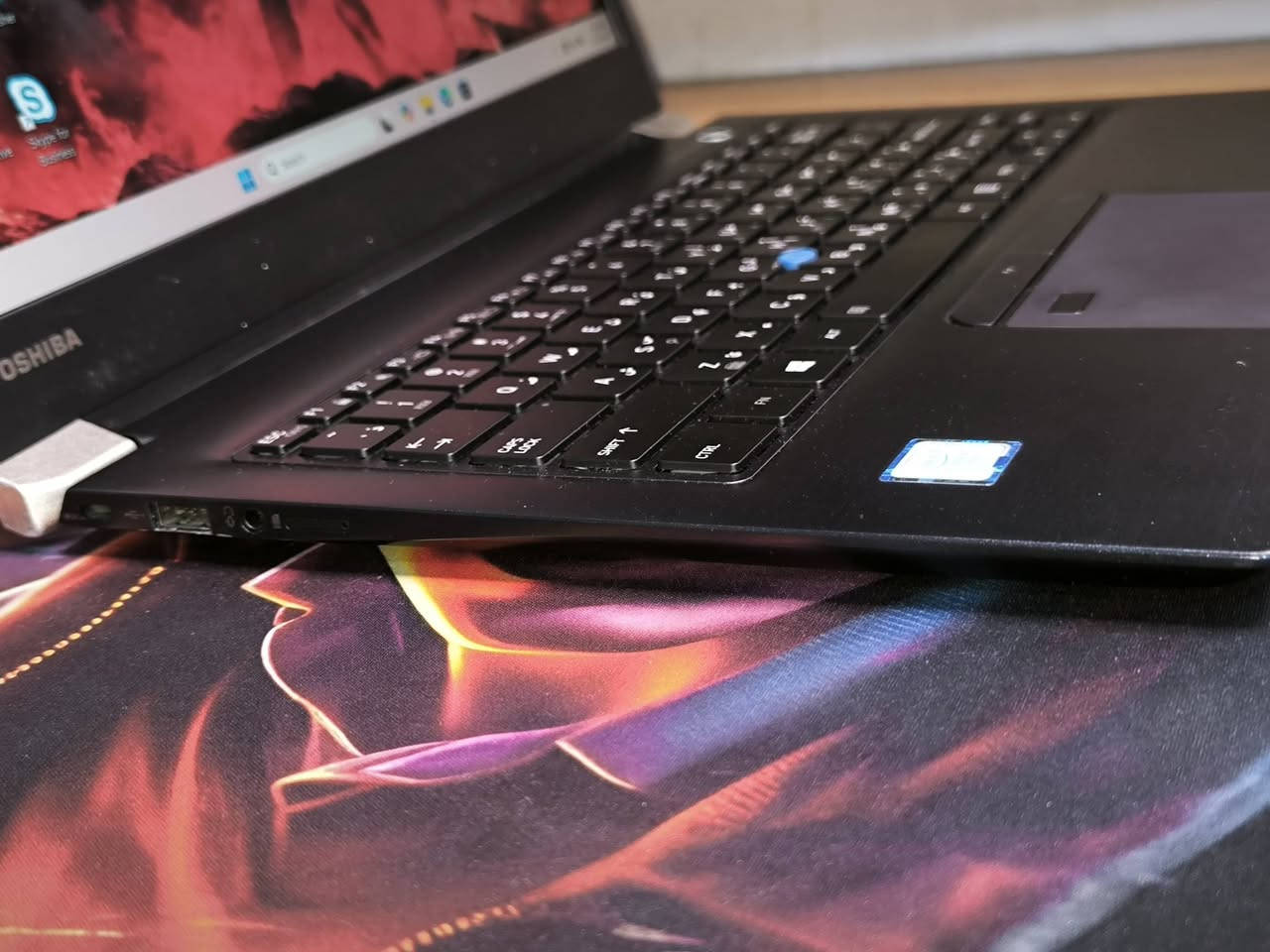 🔥🔥 عرض مميز – Toshiba Portege X30-E 🔥🔥
لابتوب أنيق، نحيف كلش وخفيف بالحمل ✨ مناسب للطلاب، الموظفين، وصناع المحتوى 💻
⚙️ المواصفات:
• معالج Core i7-8650U الجيل الثامن (فئة U الموفرة للطاقة)
• رام 16GB DDR4 (بي سلوتين – واحد فارغ للتطوير مستقبلاً)
• هارد 256GB SSD M.2 NVMe سريع جداً
• كرت شاشة Intel UHD 620
• شاشة 13.3 إنج FHD لمس (Touch)
• كيبورد ضوئي عربي / إنكليزي
• تصميم نحيف وخفيف جداً
💡 فوائد الجهاز:
✅ سرعة عالية بفضل SSD NVMe (تشغيل سريع بدون انتظار)
✅ رام 16GB مناسب للدراسة، الأوفيس، البرمجة، والمونتاج الخفيف
✅ شاشة لمس FHD مثالية للعروض والشرح
✅ خفيف وسهل بالحمل للجامعة والشغل اليومي
✅ معالج جيل ثامن عملي واقتصادي باستهلاك البطارية
🎁 الهدايا:
• ماوس
• ماوس باد
• شنطة لابتوب
• تغليف احترافي
• 🔌 شاحنة أصلية
💰 السعر: 295,000 دينار
🚚 التوصيل: 5,000 دينار لجميع المحافظات


**إذا كنت صاحب هذا الإعلان وتريد حذفه لأي سبب، رجاءا أرسل رسالة إلى الدعم الفني**