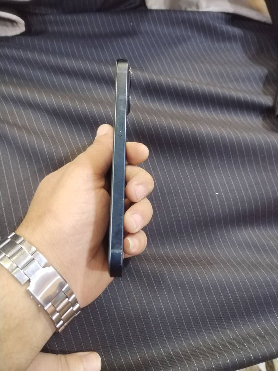 السلام عليكم ١٣ عادي للبيع كلشي مذكور بالصور وجهاز بلادي سعره 350
مكاني بغداد الشيخ عمر
هاتف ***********
