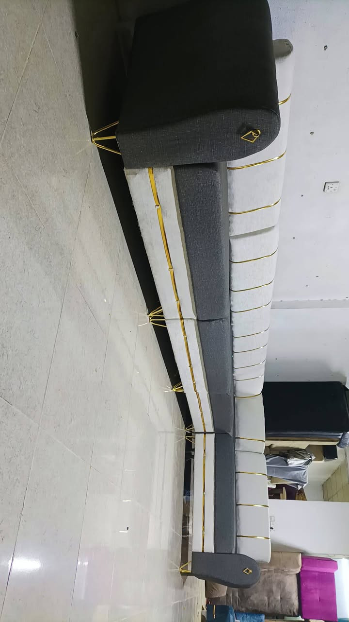 200الف نضیف جدید بدون آي عیب توصیل متوفر آربیل و موصل ***********واتساب
