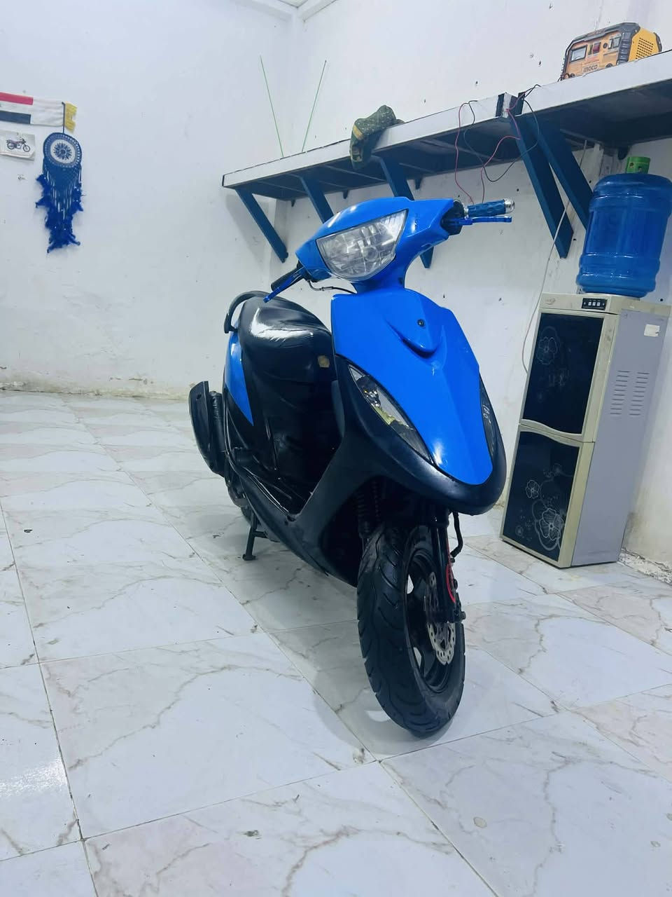 سلام عليكم دراجه ماكس 49 بلاديه شغاله سلف و هندر السعر 500ب بيها مجال المكان الاسحاقي 
الرقم ***********
