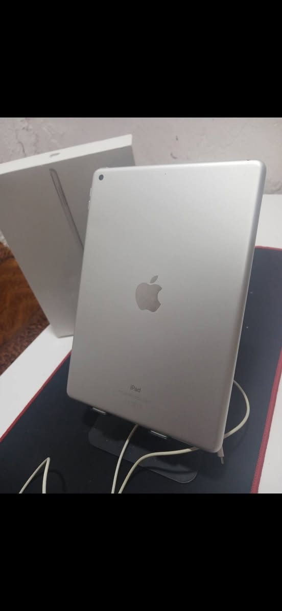 ايباد9 ذاكره 64 نضافه 90 سعر 250 مكاني بصره حيانيه


**إذا كنت صاحب هذا الإعلان وتريد حذفه لأي سبب، رجاءا أرسل رسالة إلى الدعم الفني**