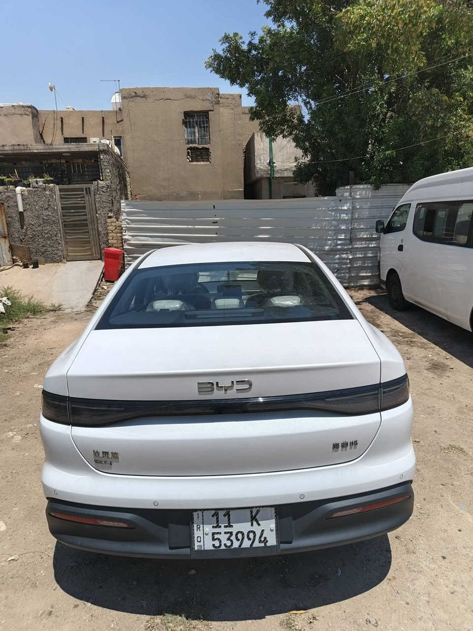 سلام وعليكم للبيع BYD سي ال 5 موديل 2025 زيرو ماشيه 10000 السياره جديده بيها اربع أو خمس رصعات اثر حالوب خفيفات كلش ما تبين السعر 18300000 مليون دينار عراقي
العنوان بغداد الدوره شارع 60 الهاتف ***********
