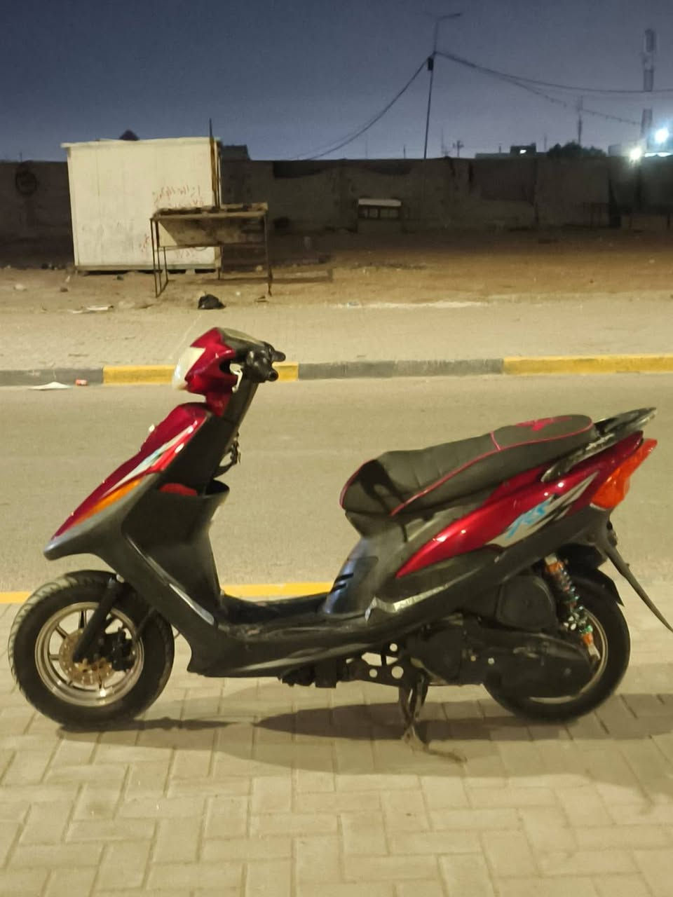 السلام عليكم ماكس عدلة سوادات مختمة ما عدة العضمات محرك جديد مفتوح مبدل غراض اصلية علة ايدي بوشة 49كلج خلفي و قايش جدد  كهربائيات كلهة شغالة ما عدة الايت الكدام محترك نكرة سلف السعر 650 مكاني بصرة اول لاين شارع القائد للستفسار ***********
