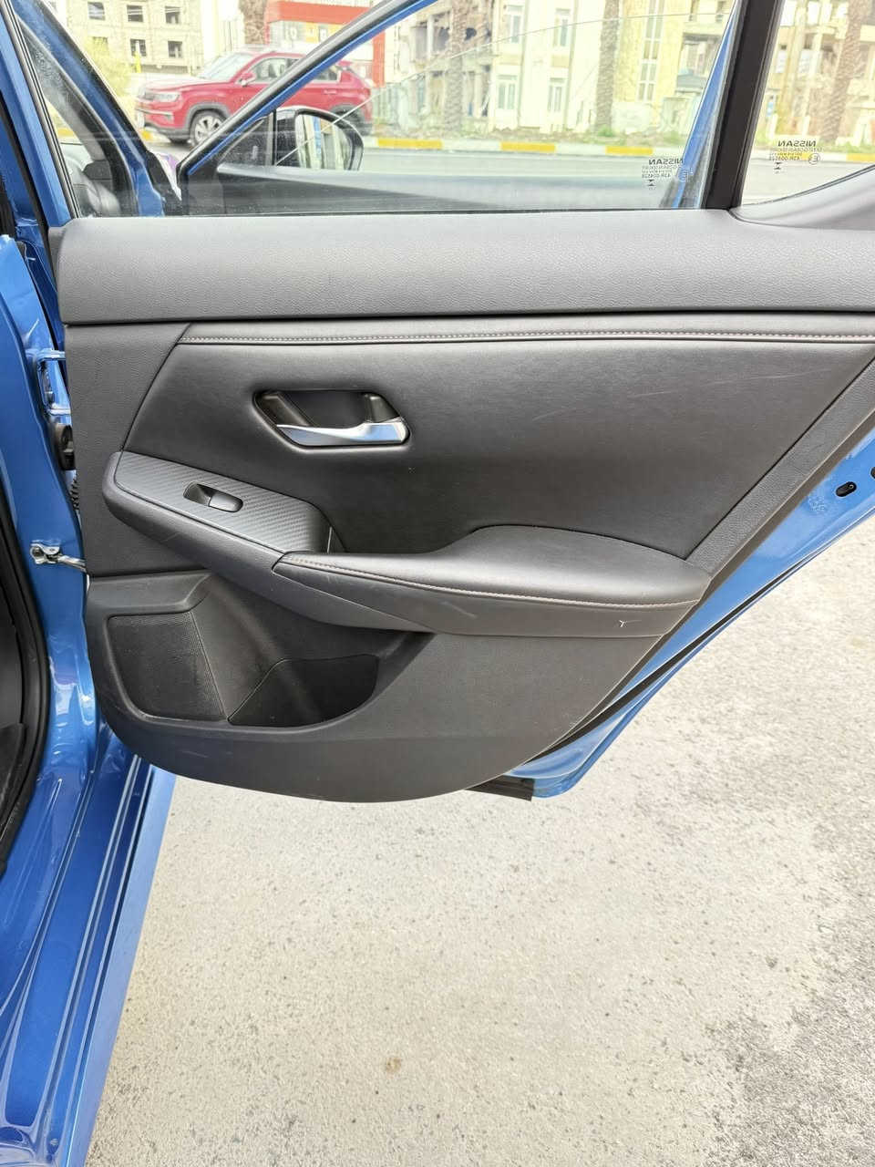 السلام عليكم نيسان سنتره /مديل 23فول موصفات SRكلشي موضح بل منشور ***********
