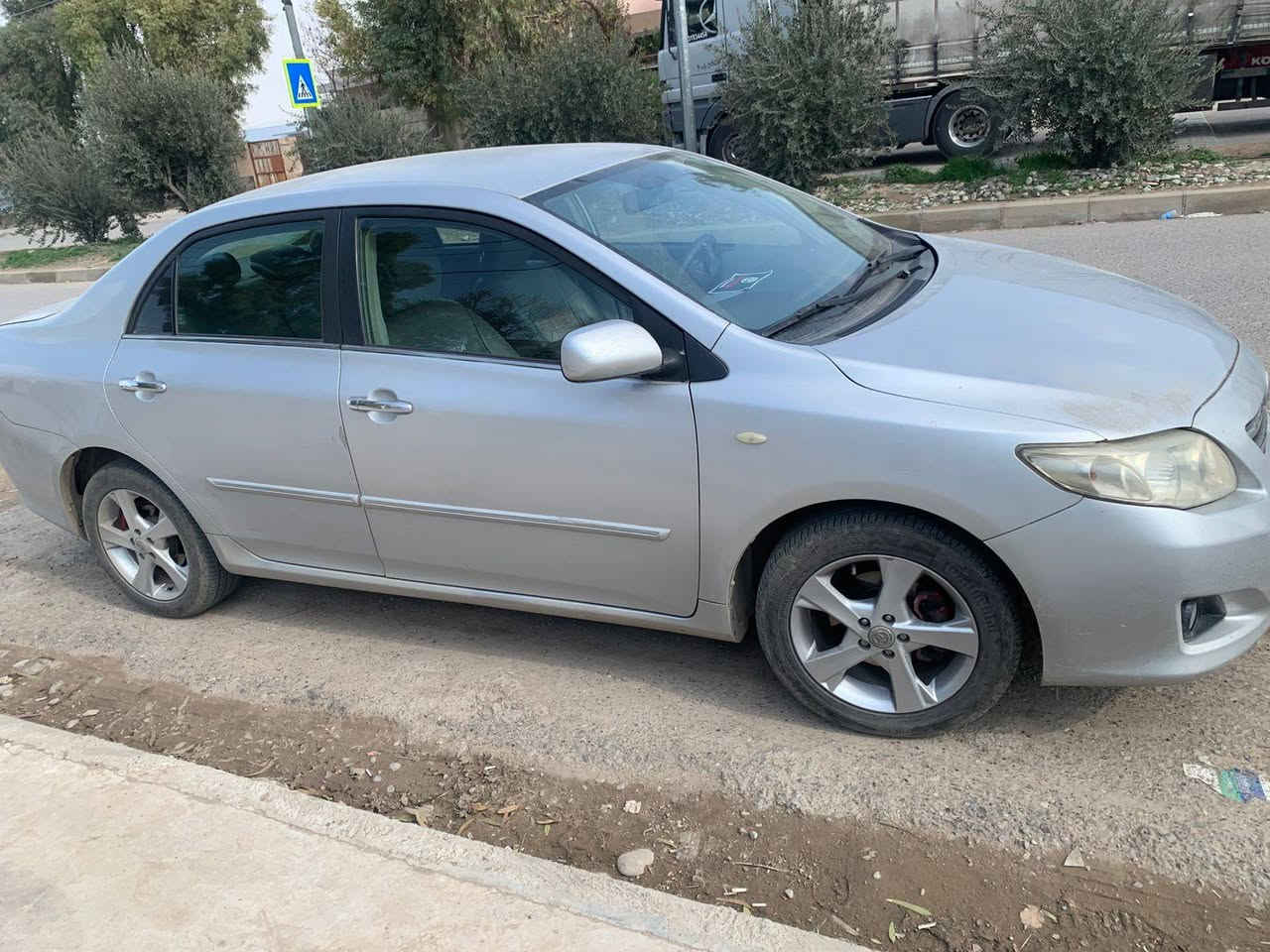 بیکاشۆ ٢٠٠٩ مەکینە گەورە دوو پارچە سبوخ بە بێ ناو گرتن هەتا کن دەبەی ئاویش قنجی نیە  لەگەڵ ٣ جێ ساردەکوت  تایەی کۆنتاڵی نوێی لەسەرە  پێشو پشتی تازە توند کراوەتەوە گێرو مەکینە بەشەرت نرخی ١٠٤ وەرەقە و کەموک مەعامەلە شوێن هەولێر أربيل, العراق


**إذا كنت صاحب هذا الإعلان وتريد حذفه لأي سبب، رجاءا أرسل رسالة إلى الدعم الفني**