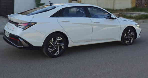 هونداي النترا تجميع صيني  _ سعر  139 ورقه فقط . 
موديل  2024 
تفويله بانزين تمشي 800 كيلو
كفاله عامه سياره  جديده لوك
ماشيه 23 فقط 
         
        __________________________
                          فول مواصفات 
بصمة تشغيل بصمة ابواب / شاشة اصلية أبل كار بلي / عداد سرعة ديجتل / مقاعد جلد اسود / 6 ايرباك الدشبول الدركة التكم المقاعد / لايت led عدسات / لايت زنون عالي ناصي / فتحة سقف / الدركة شكل الرياضي حرف D / ويل رياضي حجم 17 / تبريد قطعتين / مري كهرباءشفط + اشاير بالمري  / وفول تحكم ستيرن / حساسات خلفية + كاميرا  / سايد بريك كهربائي / درايف - اوتو هولد /

     ___________________________
رقم اربيل تحويل فقط 
العنوان بغداد _ البياع 
***********
