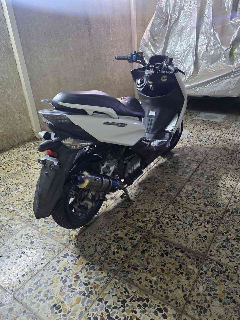 سلام عليكم دراجي ماجسته حديث لبيع كله شغال


**إذا كنت صاحب هذا الإعلان وتريد حذفه لأي سبب، رجاءا أرسل رسالة إلى الدعم الفني**