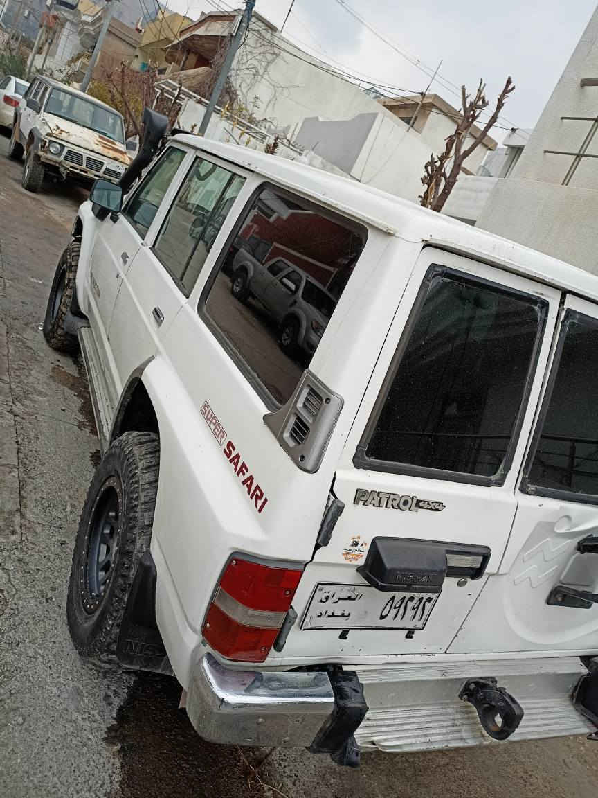 پاترؤل تةخت ١٩٩٧ ئارمي پلاستيكي سليماني بةشةرت ئارم ئةوةليات و غرامةش مةكينةي بيلاد ٤٢٠٠ گيرو مةكينةو ئةكسل و دةبل ئةكسل بةشةرت هةموو گياني بيلادية و لؤك كوشنو گاعيوو بةرگي دةرگا و سةقفي و داشغولي بيلادية و سفرة دةعموو ليدراوي نية تةقةو رةقةي نية و بيمةسرةفة زور جائزة سعر ٧٠ گةلاو معامةلةية كةم شوين سليماني ژمارةي موبايل *********** *********** *********** السليمانية, العراق
