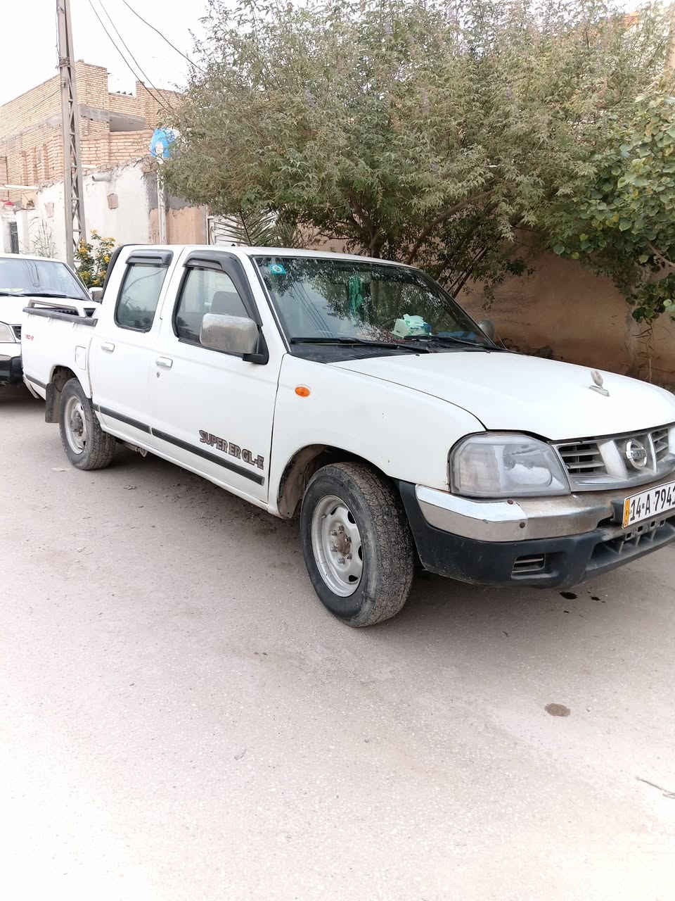 سلام عليكم ورحمة الله وبركاته سياره البيع نيسان 2003 محدثه 2014 سياره نضيفه كهربيات كله شغاله
تخم تواير البدي نضيف على شوف العين
اتصال على هاذه رقم ***********
