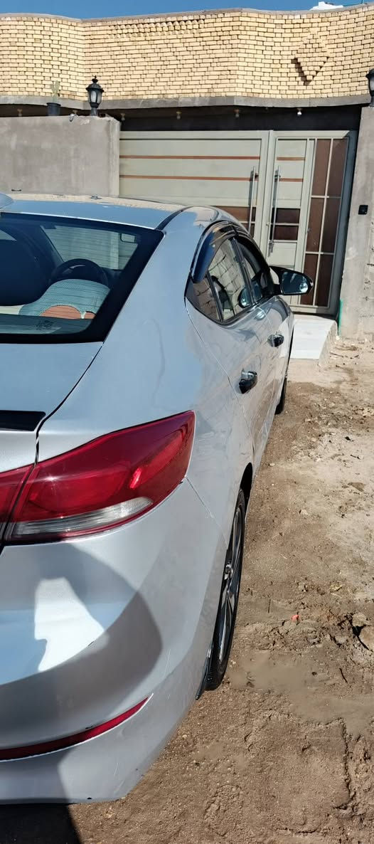 السلام عليكم النترا ٢٠١٧ خليجي محرك دوش ٢٠٠٠ محرك وكير تبريد تدفئه حداديه خير من الله تبريد  قطعتين اشاير بلمري حساسات امامي خلفي نضام ايكو تحكم جهتين  السياره بيه  تبديل جاملق وبنيد اصليات ورشات بسيطه سعر ١٢٠ وبيه مجال رقم واسط دولي  مكان الناصريه مركز للاستفسار 
***********
*********** ناصرية, ذي قار
