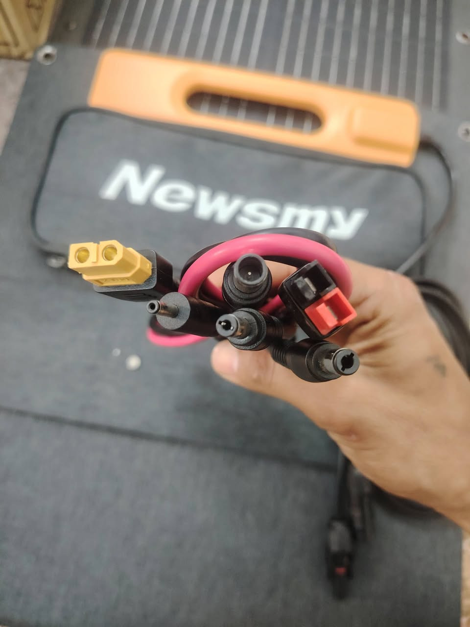 لوح طاقه شمسيه 120 واط
الي مهتم بهيج شغلات يراسلني 
متوفر بطاريات 
والواح ايضا 
وباور ستيشن 
راسلني وبل خدمه


**إذا كنت صاحب هذا الإعلان وتريد حذفه لأي سبب، رجاءا أرسل رسالة إلى الدعم الفني**