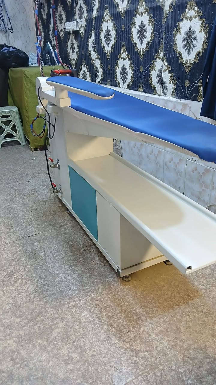 مكوى نورفا تركي المنشأ سعة ٢٠لتر   الحجم الكبير ١٦٠ سنتمتراستخدام قليل  موبايل ***********
