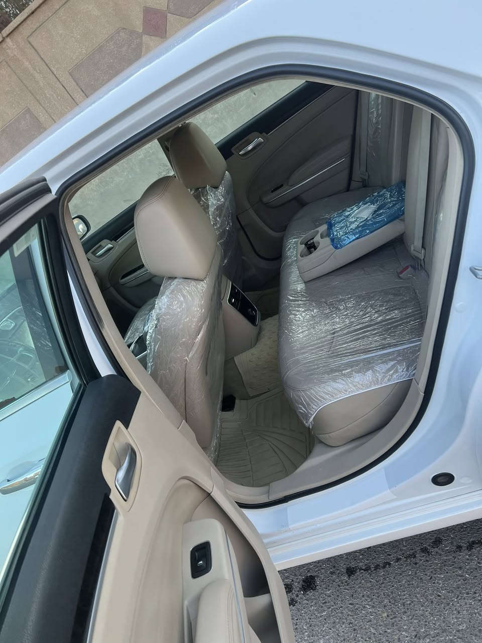 السلام عليكم اوباما موديل 2013 كندي كلين تايتل كفاله رقم اربيل سنويه جديده رقم جديد سياره حداده مكينه كير اكسل كله كفاله جاهزه اخير حبايه وبالعافيه ع الياخذها ملاحضه بيها شبر صبغ فقط مو اكثر بدون فتح بدون تقسيم باقي تفاصيل اتصل وتدلل ***********
