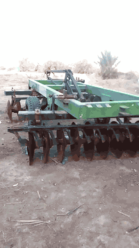 سلام عليكم دسك لبيع حجم 24 مكفول شرط شغل مكان واسط قضاء الحي سعر 5 وبيه مجال لشراي يتصل على الرقم ***********و***********
