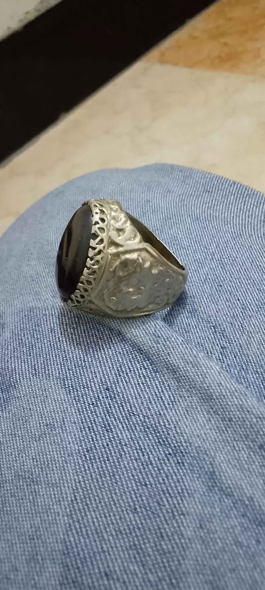 محبس عقيق يماني قديم مصور تصوير واضح
الفضه عيار 925 مختوم سعره35 البصرة, العراق


**إذا كنت صاحب هذا الإعلان وتريد حذفه لأي سبب، رجاءا أرسل رسالة إلى الدعم الفني**