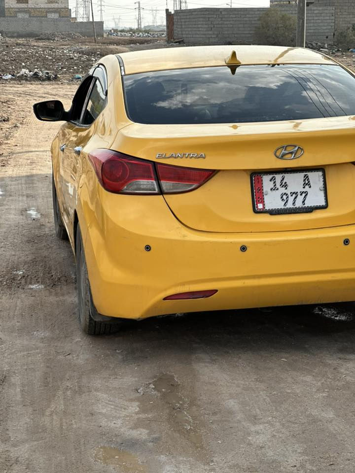 سلام عليكم 
سياره الانتره صفره رقم مميز انكليزي بسمي 
ضربته بلجاملغ الوره صفحت العبري وراجع بلادي 
وارد امريكي مديل 2011 
تخم تاير جديد محرك جديد مال 17
حداديه جديده ما ناقصهه شي 
كامله مكمله 
مكاني البصره الهارثه 
سعرها 103$وبيهه مجال للشاراي 
وخادم للطيبين

***********
