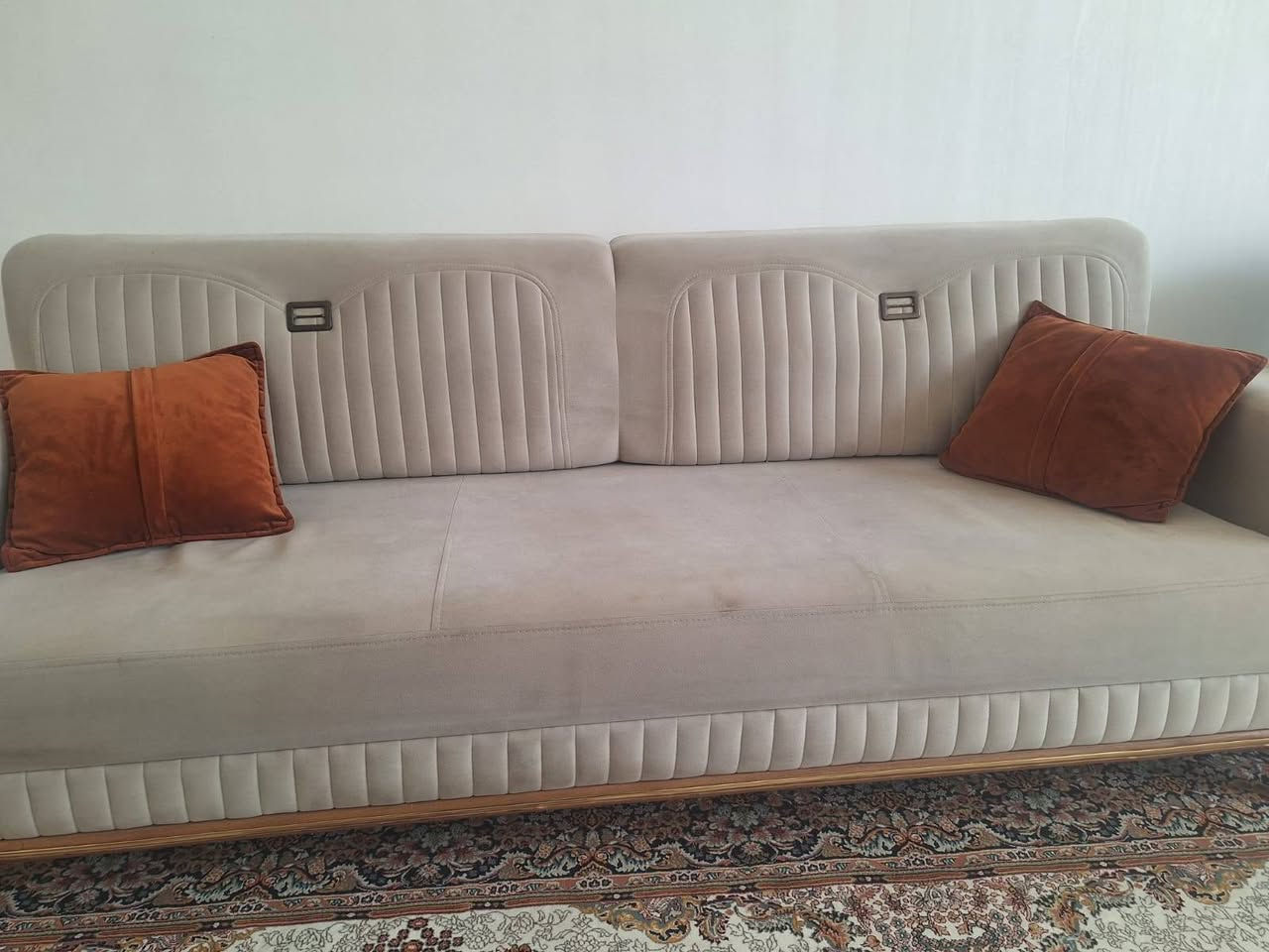 السلام عليكم تخم تركي مودرن درجة اولة هيكل خشب زان قنفة ثلاثية واربع كراسي للاستفسار خاص السعر ٨٠٠ وبي حك الجية


**إذا كنت صاحب هذا الإعلان وتريد حذفه لأي سبب، رجاءا أرسل رسالة إلى الدعم الفني**