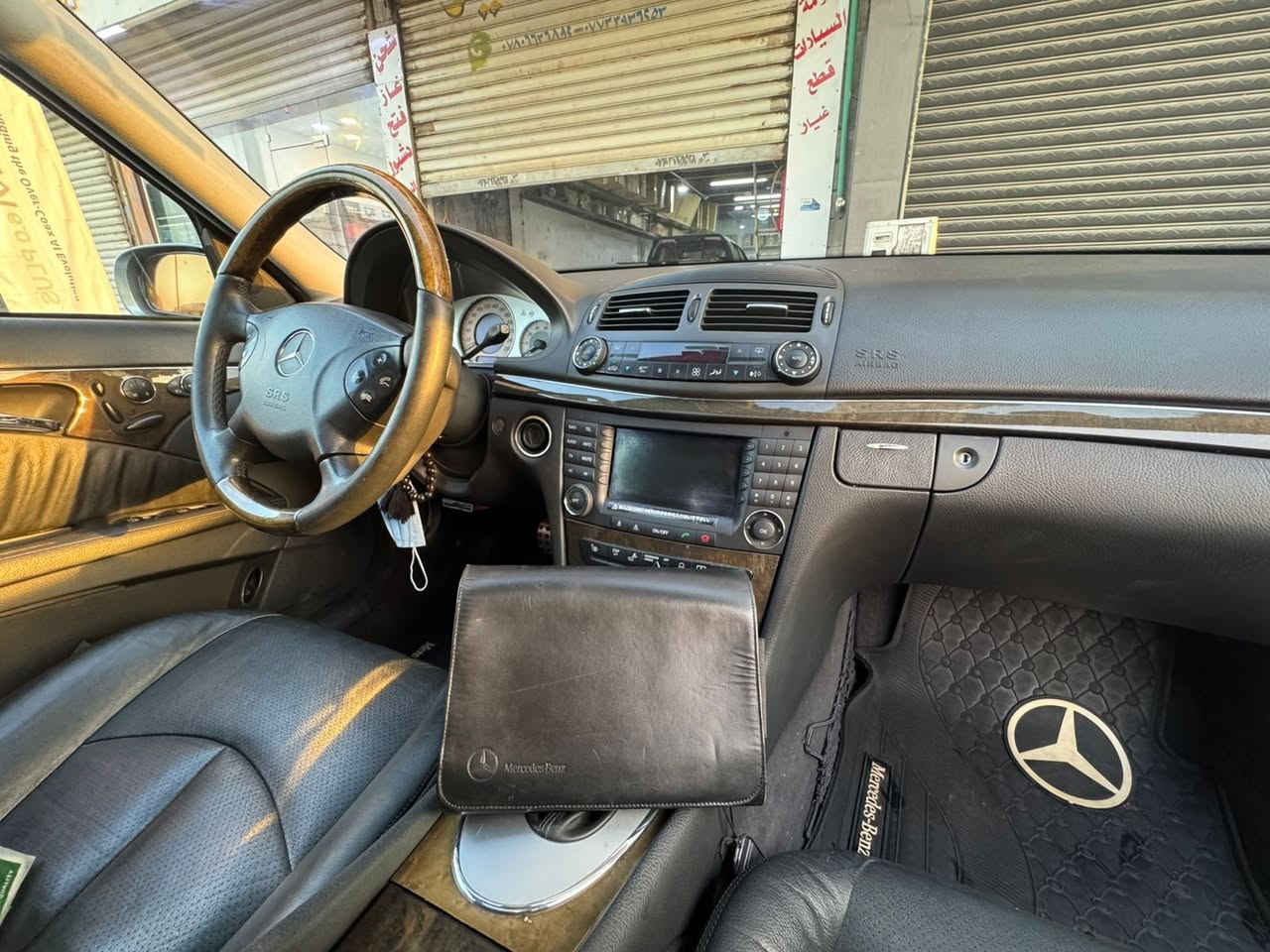 مارسدس w211  افنكارد  فول مواصفات 

رقم بصره مشروع وطني

وارد يابان  جديده جدأ 

(2002) محدث(2007)

6  سلندر 

حدادة 

تدفئه وتبريد ثلج 

تخم تايرات

كهربائات كله شغاله 

ماشيه154

السياره للبيع اومراوس بسياره حديثه

السع(145)وبيهه مجال  لشراي

***********

***********ابو علي
