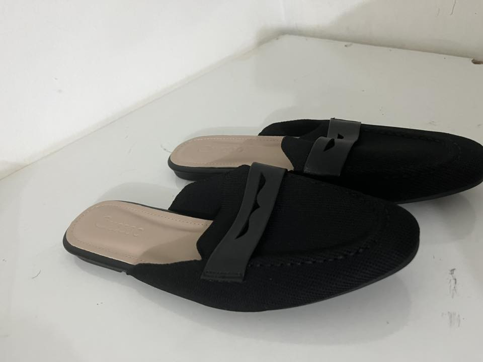 السلام عليكم 
قياس 38 
السعر 11 الف 
يتوفر توصيل 
للحجز خاص


**إذا كنت صاحب هذا الإعلان وتريد حذفه لأي سبب، رجاءا أرسل رسالة إلى الدعم الفني**