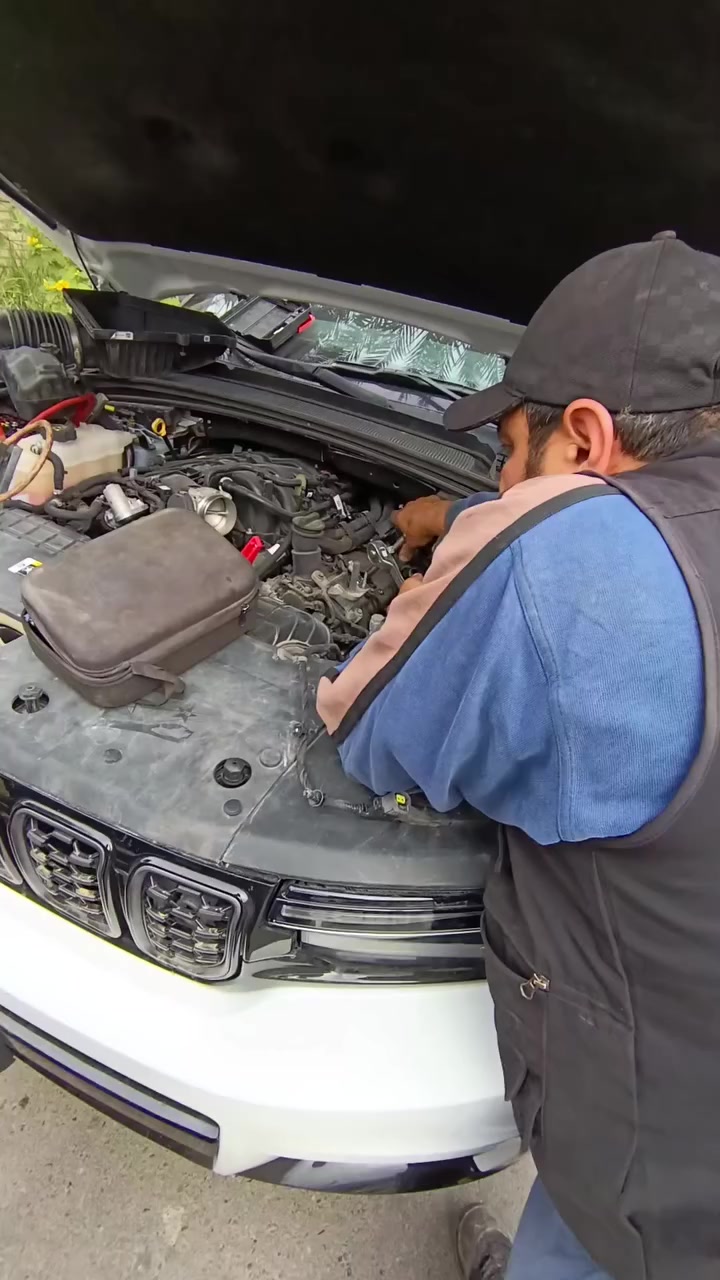 #عزيزبريسم #فيتروكهربائي #فحص #جهاز #متجول *********** *********** #لتصليح #جميع #أنواع #السيارات #الحديثة #في #بغداد #وضواحيها #٢٤ساعة
