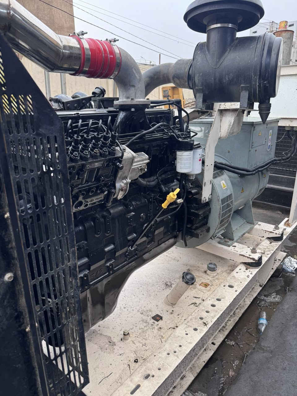 السلام عليكم
مولد كمنز 114   24 ولف

كيفي275

توليد لورسومير اصلي 

المكينة شرط الحمل والضمان
***********
