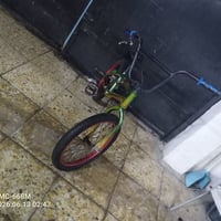 بايسكل سبع الوان نضيف بي بس ضربتين مثل ما موضح بالصوره او يرادله تبديل...