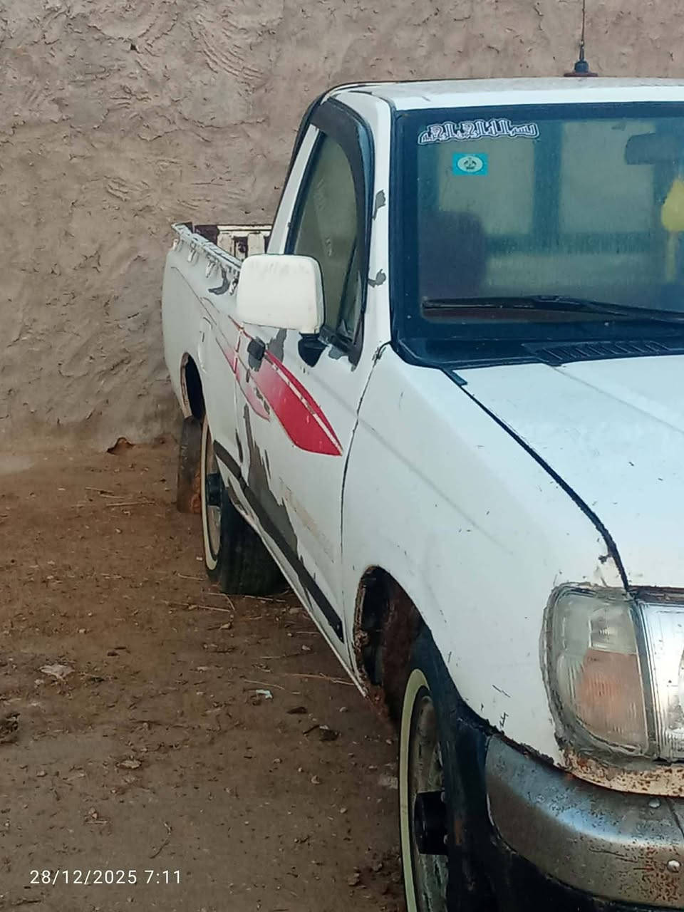 سلام عليكم نيسان البيع موديل 2000 رقم نكليزي بسمي شرط تحويل سنويه 2029 سياره مكفوله لادعمه ولا كلبه صبق جماليه  محرك مكفول كير شاصي لشرط مكفولات سياره مالت جناي جاهزه من كلشي  سعر 45 وبيه مجال مكان سماوه *********** تصال
