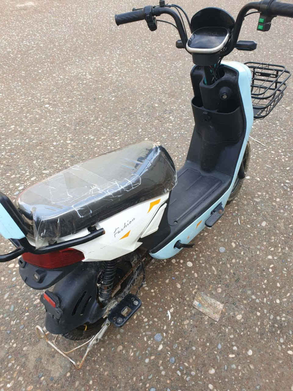 السلام عليكن عندي مطرور شحن
5‏طاريات 

استخدام قليل او نضيف 

سويج كارت او بصمه 

السعر 240 او بي مجال بصيط لشرايه


**إذا كنت صاحب هذا الإعلان وتريد حذفه لأي سبب، رجاءا أرسل رسالة إلى الدعم الفني**