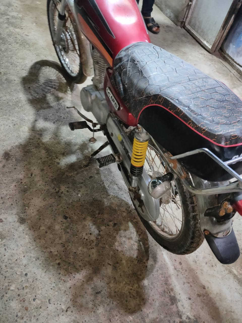 السلام عليكم دراجه للبيع نامه+اوراق كامله السعر 600 مو بها مجال الرقم ***********
