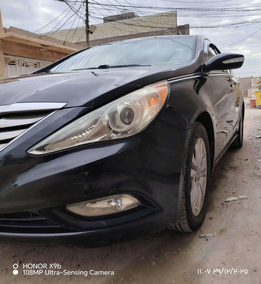 السلام عليكم
هونداي سوناتا وارد امريكي  2012 
سياره بدون صبغ مكفوله من الضربه
حادثها في أمريكا باب الصدر ومبدل
جاهزه بدون نقص 
محرك 2400 جي دي اي 
تحكم ستيرن جهتين 
مانع انزلاق
سيارة 1على1 limited
مقاعد جلد تدفئة مقاعد
تبريد فول
سياره جاهزه بدون نقص مكانها الكوفة العباسية 
السعر 110 $ 
رقمي ***********
