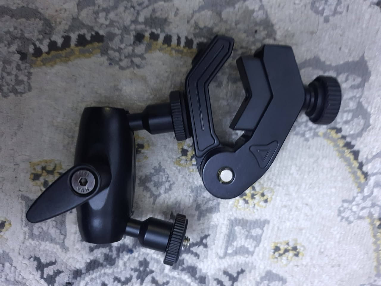 السلام عليكم
قطع تخص التصوير البيع شلع سعر القطعة ١٥ الف


**إذا كنت صاحب هذا الإعلان وتريد حذفه لأي سبب، رجاءا أرسل رسالة إلى الدعم الفني**