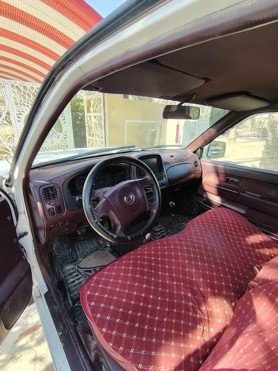 السلام عليكم  نيسان موديل 12 رقم بابل سيار بسمي او مكان السيار الحله السعر 115 وبيها  مجال ***********
