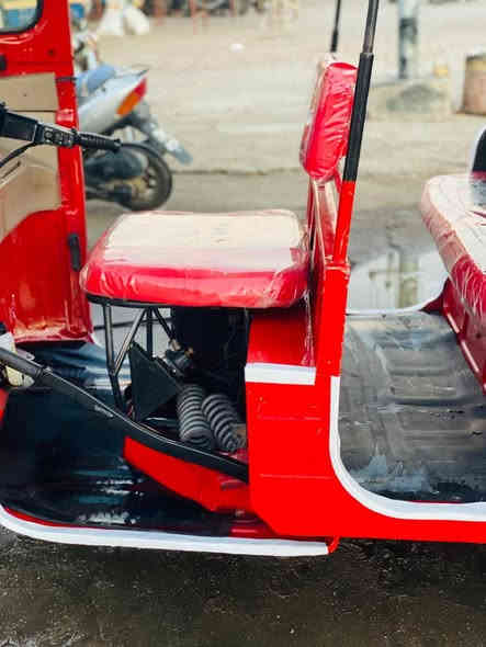 عشرين ورا ق ورا ق وكيله شاكر كفاله كشرته سعر 6ملاين بيه مجال مكاني المجر ناحية العدل
***********

***********
