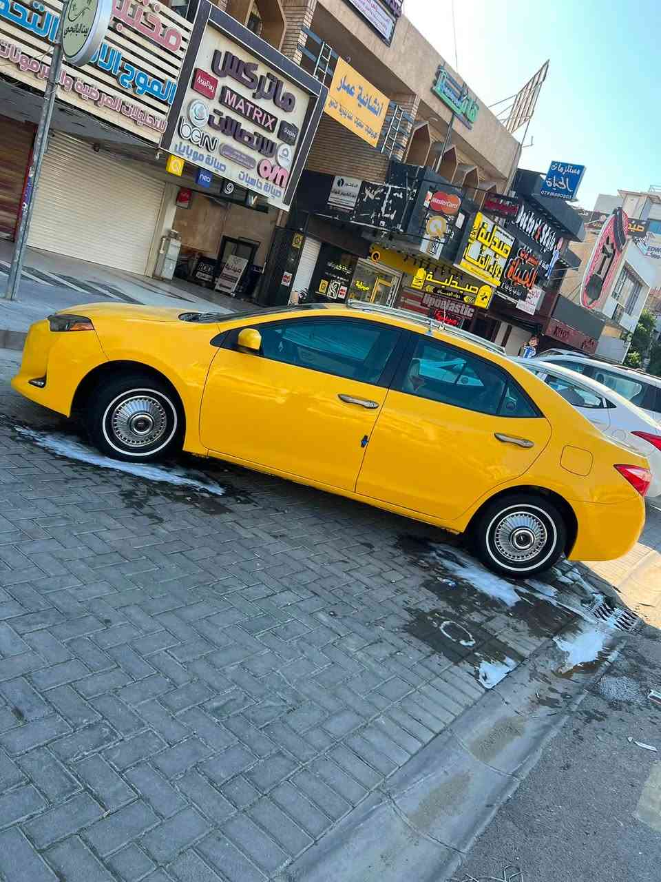 سلام عليكم للبيع كورلا وارد امريكي 2018 لا لغود ولا شاصي سياره متعوب عليهه جاهزه كير مكينه وتبريد عله وضع شركه ما ملعوب بيهن بس دهن وفلتر حادثه تخريب موضح بصور تخريب فقط حته ارباك لا دشبول ولا دركه  حداديه صدر امامي خلفي دبلات شركه بلاد …شادله عدسات زنون اصلي بورقتين الله شاهد سياره مال شغل خير من الله نوزلات مامفتوحه 
رادار امامي.. توقف ذاتي ..كروز سرعه ..نضام ايكو ..
شاشه جبيره كار بلي كامره بلاد ..مري هيترات.. تحويل مباشر ابيع سونر وعندي سونرهه سياره جانت خصوصي تحولت صفره
مصفر الهيئه والغرامات . السعر 140وبيهه مجال لشراي
رقم☎️***********متواجد وتساب خابر وتدلل
 ملاحظه بدون غراض واسف عل اطاله بكلام بس لازم اوضح
