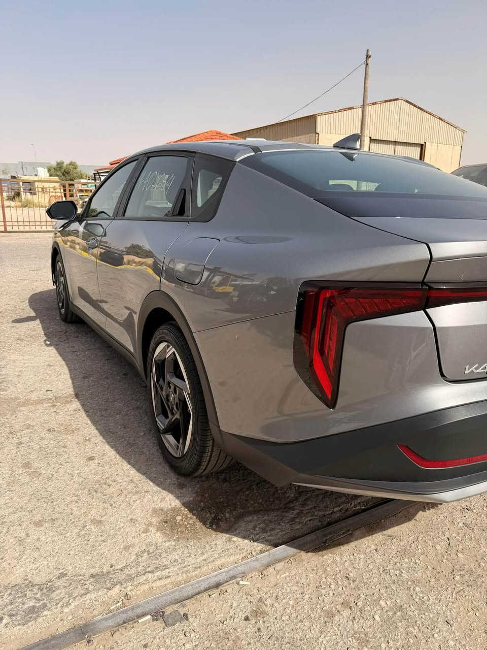 السلام عليكم
كيا k4 موديل 2025 مواصفات Ex

محرك 2.0
بصمة 
رادارات 
ويل كب 
ماشية 6000
راديترات شواصي بلاد سيارة تشتغل تمشي 
الحادث موضح بالصور ايرباك استيرن فقط 
السيارة حالياً بالمنطقة الحرة بمعرض محمد الشمري طريق الحرير
السعر مطروح 11000$
تريدها واصل بغداد حرة 14000
واصله بغداد على كتاب شهداء (الكتاب عليك ) 12700$
للاستفسار :- ***********
او مراجعةالشهب للمزادات الامريكية والكندية للسيارات
العنوان بغداد / بغداد الجديدة / قرب الملجاً
