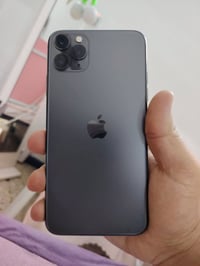 ايفون ١١ برو ماكس بي فطر بالكلاص موضح بالصور ذاكرته ٢٥٦     @@@    بطا...