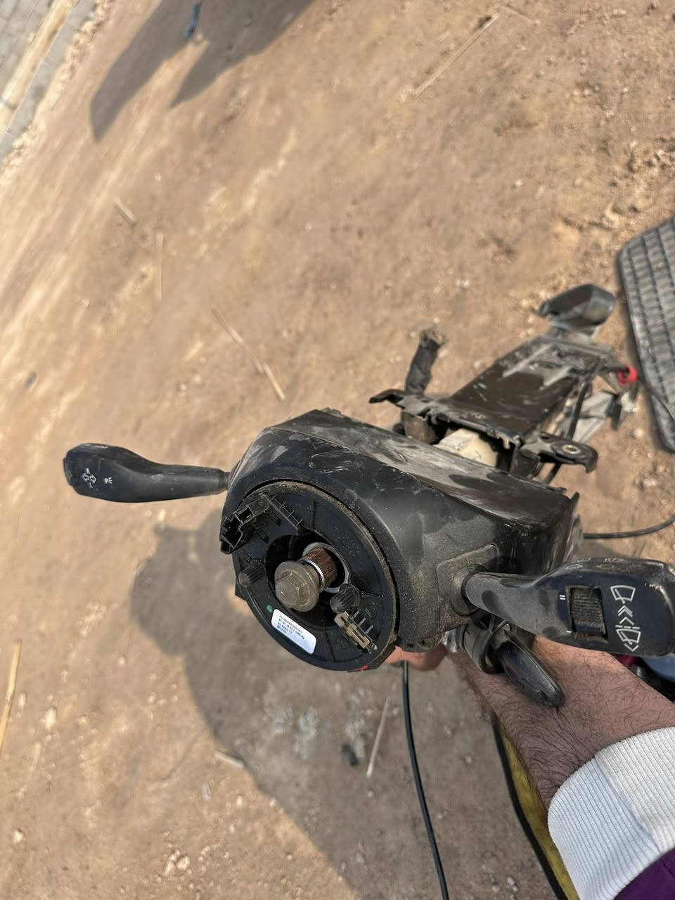 كامل.   سويج جوزه يدات شريط.    شرط حاويه. بالكارتون.  خفاش بصره  ابو صخير. ***********
