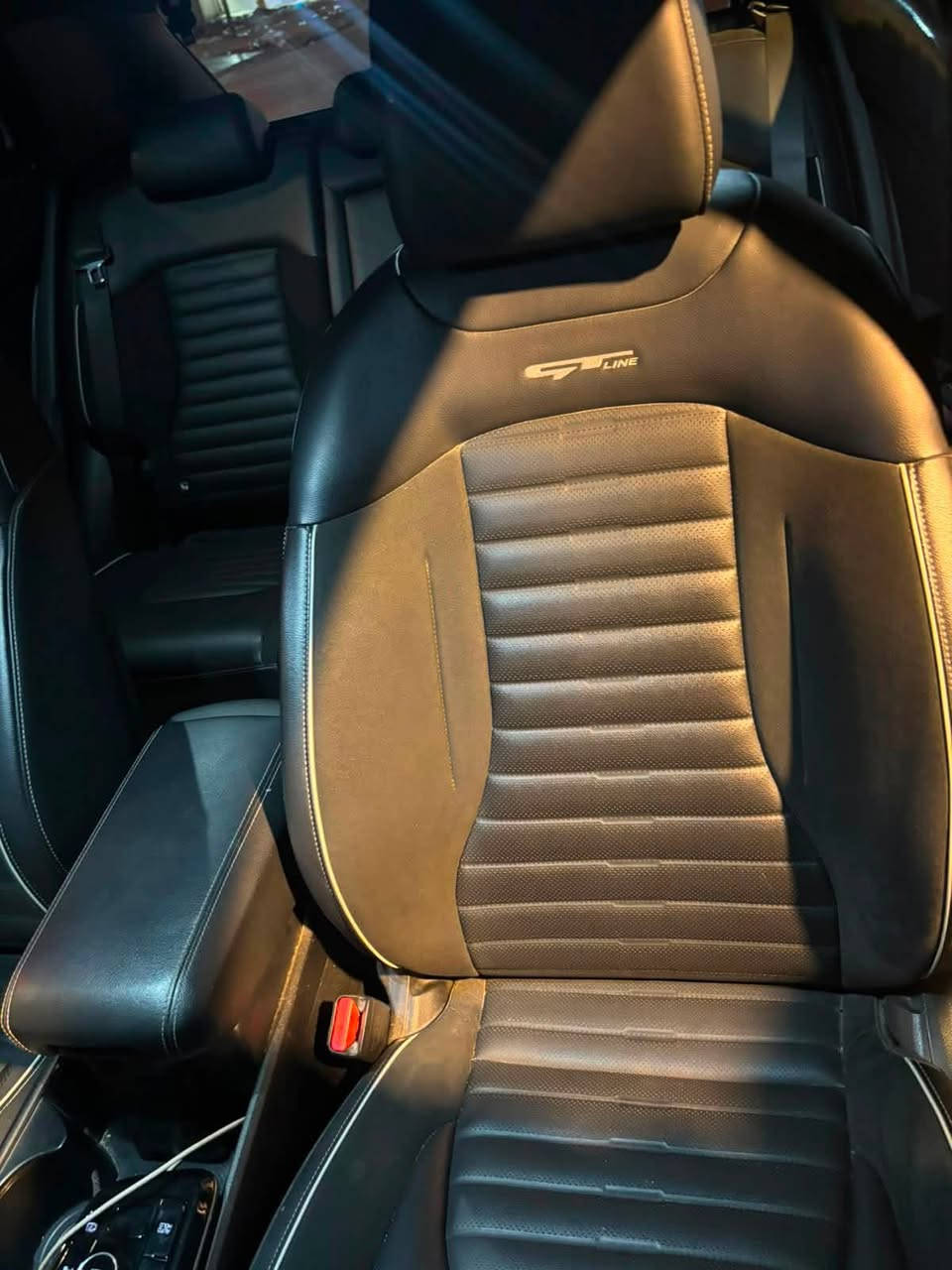 سلام عليكم 

سبورتج موديل 2023 

GT-Line

السياره داخل الضمان دوليه ام الضمان 5 سنوات او 100 الف كليو متر 

ماشية 21 الف كيلو حقيقي ( اخت الزيرو ) 

مكفولة كفالة عامة 

من الصبغ والبارد والتبديل والشخط 

رقم بغداد الجديد وتحويل مباشر 

ويل كب حجم 19 المرغوب 

فول مواصفات 1/1

بنوراما وبصمة تشغيل وبصمة ابواب 

سبير منازل 

تشغيل عن بعد 

كراسي اثنين كهرباء 

جنطة كهرباء 

كشنات جلد 

تدفئة كشنات وستيرن 

محرك 2000 دوش 

كير ومكينة وحدادية كفالة 

اربع وضعيات قيادة وقطعتين تبريد 

وبقية المواصفات المعروفة 

مكان السيارة بغداد الكرخ // السيدية

السعر 233وبيها مجال للشراي 

للاتصال // ***********
