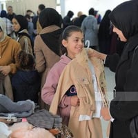 …. الي يعرف عائله محتاجه ملابس للعيد او ملابس للدراسه او ملابس اياً كا...