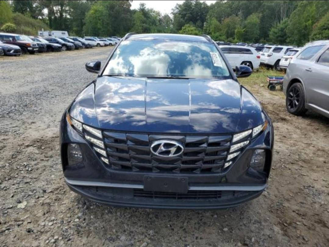 توكسان موديل ٢٠٢٤ هايبرد الحادث مثل ماموضح بالصورة بعد يومين طب العراق حادثها كلش خفيف ابيعها على حادثها السعر 18600$ حره موبايل *********** الفلوجة, الأنبار
