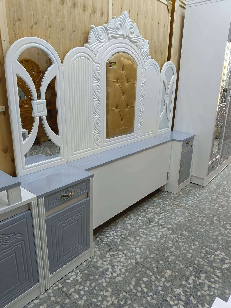 يا الله
كل ماهوه جديد تجدونه في معرض ونجارة الربح البسيط 
غرفه 6باب ملحق.خشب عراقي ثكيل صاج100/100
صبغ حراري درجه اولى مرمري 11قطعه 
العنوان كوت حي جهاد شارع النجاجير 
معرض ونجارة الربح البسيط 
للاستفسار الاتصال على الرقم ***********منتضر 
يوجد توصيل لكافة المحافضات مجاناً
