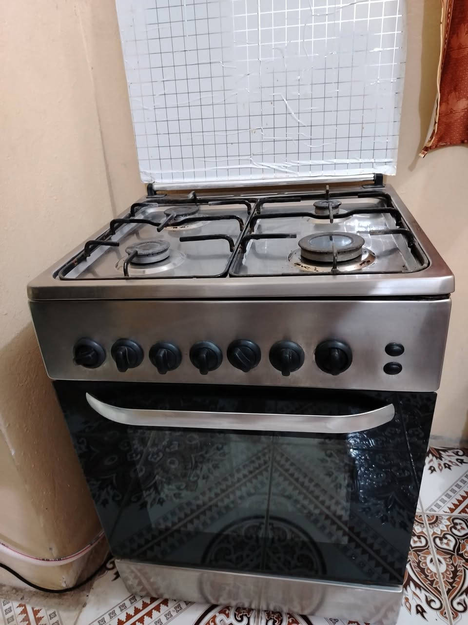 طباخ نضيف للبيع شغال فرن عين وحده فوق
و
 عيونه اثنينهم فقط وكفن عن شغل رادله تنضيف فقط ويرجع يشغل مثل اول
عنوان بعقوبة الهويدر
سعر ٧٥ وبيه مجال بسيط
إذا شراي تدلل مو شراي لا تعبني لان ملتزم بشغل
متواجد فقط من ساعه ٨ صباح حده ١٠ صباحك باقي ملتزم بشغل فقط هذا وقت متفرغ
وشكرا لاستفسار على رقم هذا اتصل
***********
