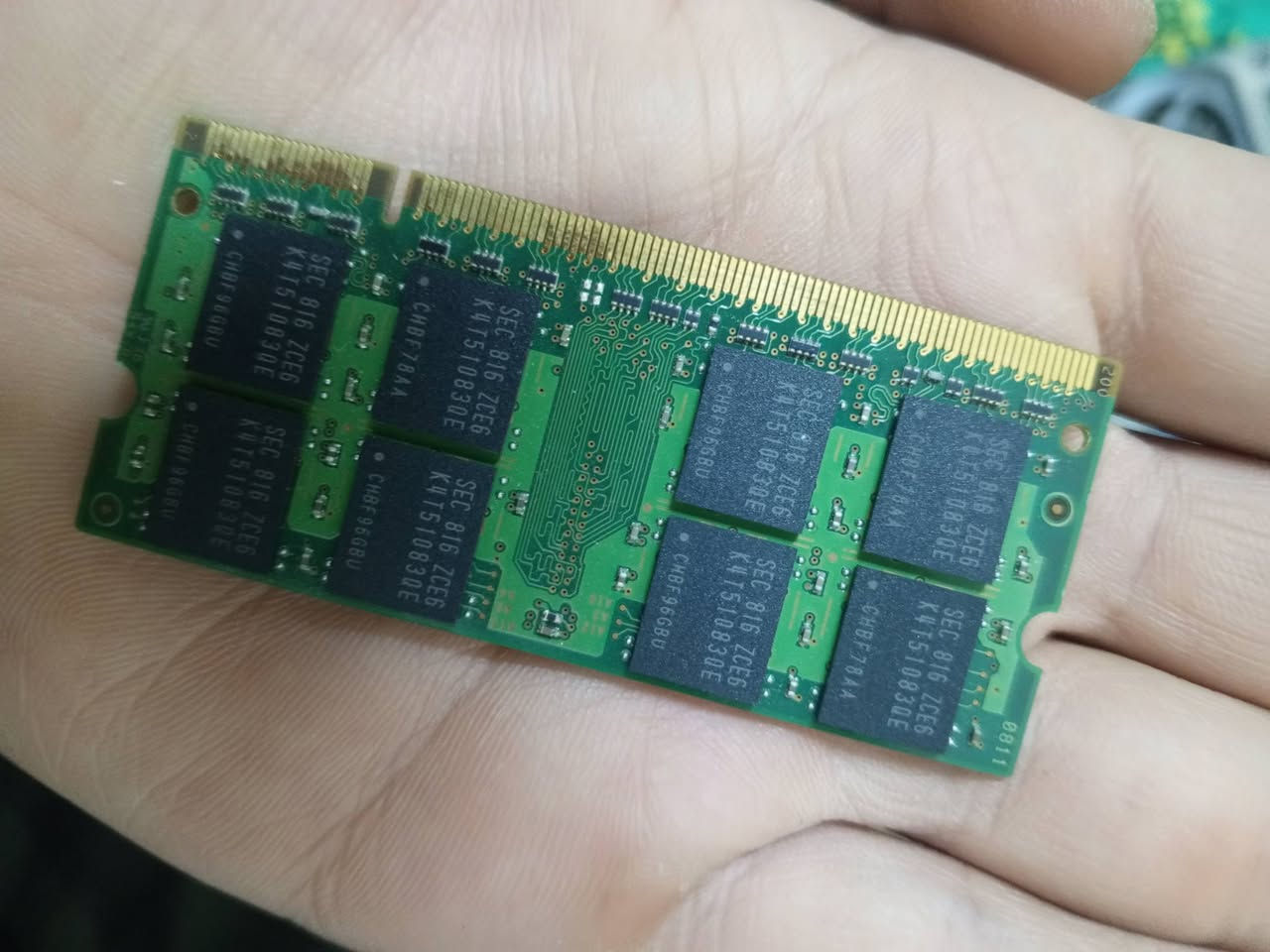 السلام عليكم ورحمه الله وبركاته 

رام للابتوب للبيع حجم 1g ddr2 من سامسونج 

مكان اقراص cd للابتوب

هارد ميكانيكي قديم حجم 80g

(ما اعرف اذا يشتغن ام لا  (فحم))

أدفع سعر عجبني عليك بالعافيه


**إذا كنت صاحب هذا الإعلان وتريد حذفه لأي سبب، رجاءا أرسل رسالة إلى الدعم الفني**