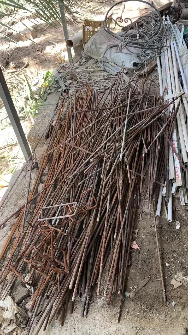 يتوفر كصات شيش حديد جديد ابو النص قياسات متفاوته من  مترين ونص ونازل الكميه مثل ما واضح بالصوره هواي  وكرسي عدد17 واتاري رباط
الي يريدهن يتواصل وياي مكانهن حمدان


**إذا كنت صاحب هذا الإعلان وتريد حذفه لأي سبب، رجاءا أرسل رسالة إلى الدعم الفني**