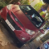 عندي توسان 2011 السياره فول مواصفات شاشه بني رامه تخم تاير حداديه كشن ...