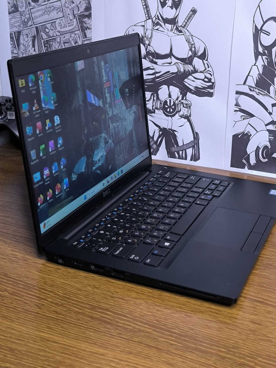 Dell Latitude 7390
I5 8th 
 8GB 

128 
13.3 حجم شاشة

230الف مع ملحقات كاملة


**إذا كنت صاحب هذا الإعلان وتريد حذفه لأي سبب، رجاءا أرسل رسالة إلى الدعم الفني**