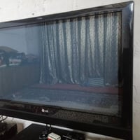 تلفزيون • شاشة 40 بوصة