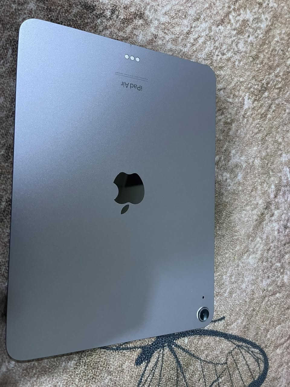 السلام عليكم ايباد air6 معالجm2 بطارية 100‎%‎عدد دورات الشحن 27 مستعمل قليل السعر 550000وماكو هيچ سعر ،وياه كفر،ذي قار /الرفاعي ***********
