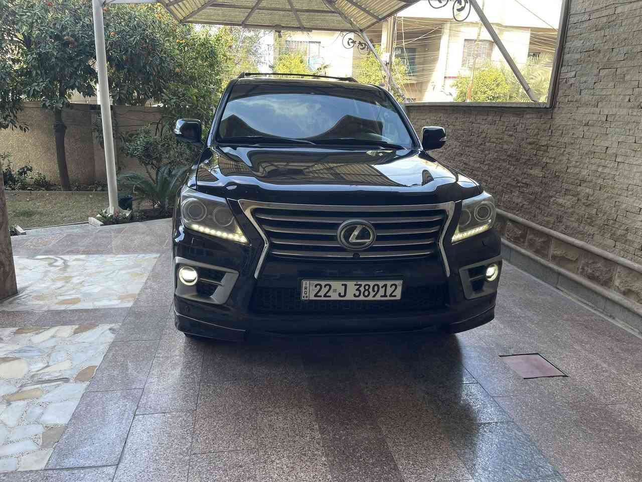 لكزز ٢٠١٣  بريم فــول فول
Lexus lx  570   2013   
 رقم اربيل الانكليزي باسمي 
مواصفات الكزز معروفة فول الفول 
بصمة /سلايت فتحة /ديفدي
5 كامرات/ثلاجة/داخل قرميدي /لايت زينون/كشنات جلد/كشنات تبريد تدفئة /كشنات/خزن ميموري /جكات /نظام إيكو سبورت/ستيرن كهرباء  /مري شفط/باب صندوك/كهرباء/رادار أمامي 
بيها شخط صار بين الباب والجاملغ فقط بدون حادث بدون دواخل وبارد باب خلفي على كده تكحيل كارت 
محرك كير كفالة ومامفتوح صدر ع وضع الشركة تبريد ثلج 
٣٥٩ ماكو هذا الموديل بهيج سعر 
بالعافيه ع ياخذها 
مكاني بغداد العامريه 
***********
