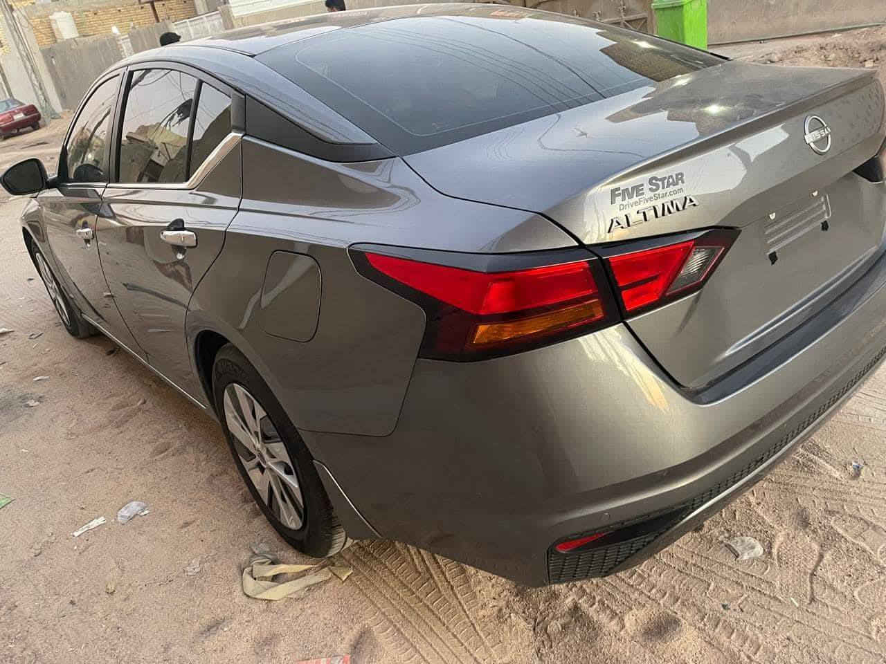 السلام عليكم من رخصة الادمن المحترم
للبيع و مراوس نيسان التيما ( 2023 )  S الشكل الجديد 
رقم نينوى ( معوقين ) الرقم الجديد الدولي 
وكالة عامة مطلقة بأسم المشتري 
ماشية ( 11 ) 
حادث بنيد وجاملغ خلفي و قبغ صندوك  بجم كبس بونيد معدل و مصبوغ 
( صبغ 3 قطع ) 
المواصفات:
رادار امامي
تحديد مسار وتوقف ذاتي 
بصمة وتشغيل على بعد
لايتات زينون  
حجر بيئة اصلي 
السيارة كلش جديدة 
السعر ( 140) ورقة و ترهم مراوس


**إذا كنت صاحب هذا الإعلان وتريد حذفه لأي سبب، رجاءا أرسل رسالة إلى الدعم الفني**